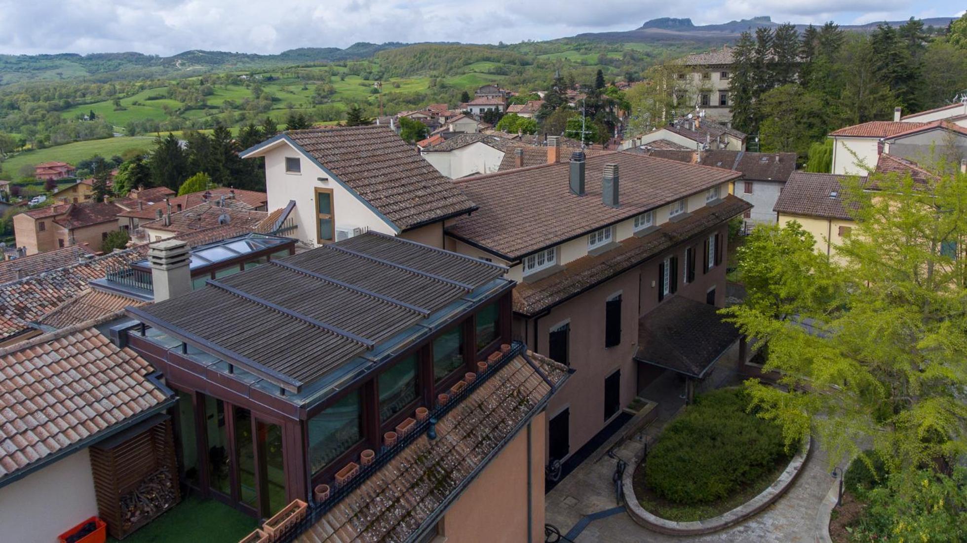 Carpegna Town Suites Esterno foto